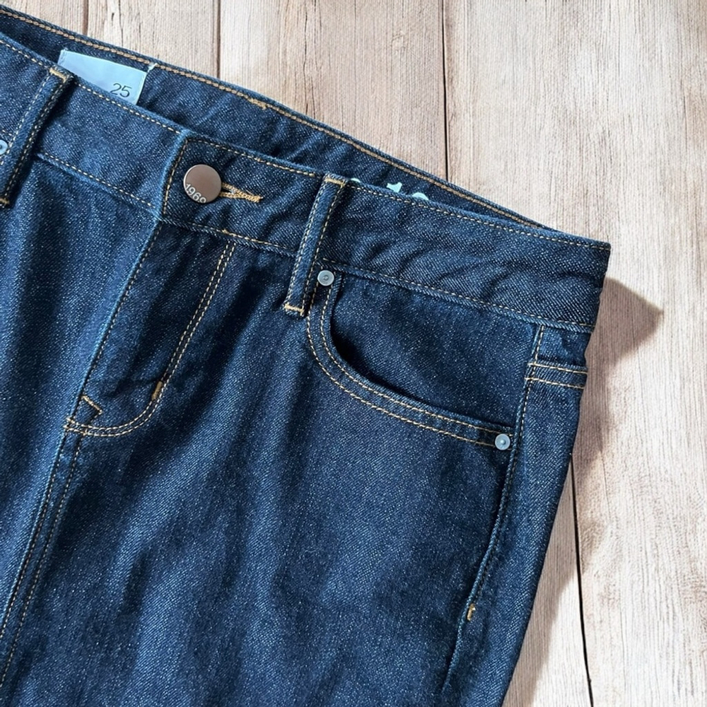 Gap 1969 denim pencil skirt, size 25 - Picture 3 of 10